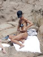 Izabel Goulart - Brazilian fashion model 07px37fylw